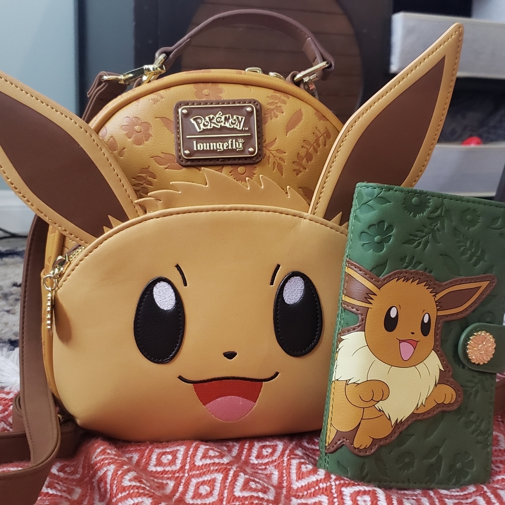 Loungefly Eevee Convertible Backpack & Wallet